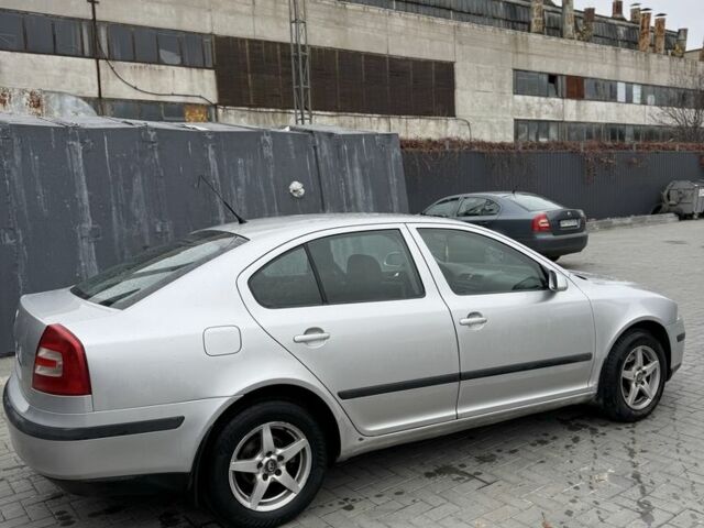 Сірий Шкода Октавія, об'ємом двигуна 0 л та пробігом 300 тис. км за 3200 $, фото 6 на Automoto.ua