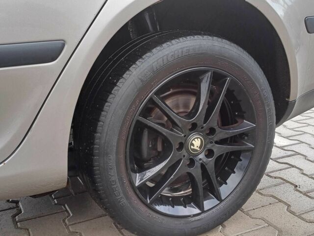 Серый Шкода Октавия, объемом двигателя 2 л и пробегом 288 тыс. км за 6450 $, фото 11 на Automoto.ua