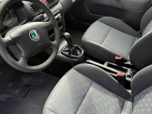 Серый Шкода Октавия, объемом двигателя 0 л и пробегом 200 тыс. км за 2800 $, фото 7 на Automoto.ua