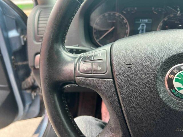 Сірий Шкода Октавія, об'ємом двигуна 0 л та пробігом 225 тис. км за 6990 $, фото 19 на Automoto.ua