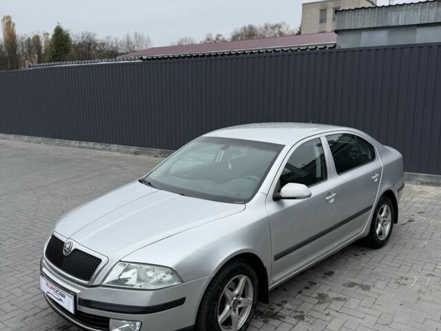 Сірий Шкода Октавія, об'ємом двигуна 0 л та пробігом 300 тис. км за 3200 $, фото 3 на Automoto.ua