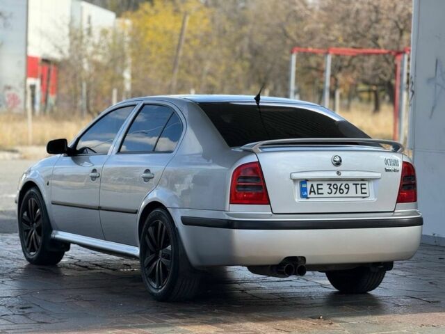 Серый Шкода Октавия, объемом двигателя 1.8 л и пробегом 193 тыс. км за 5700 $, фото 3 на Automoto.ua