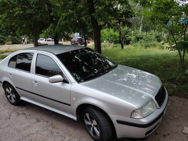 Сірий Шкода Октавія, об'ємом двигуна 1 л та пробігом 303 тис. км за 5700 $, фото 1 на Automoto.ua