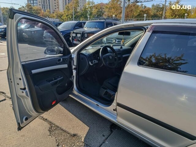 Серый Шкода Октавия, объемом двигателя 1.6 л и пробегом 298 тыс. км за 5490 $, фото 17 на Automoto.ua