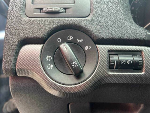 Сірий Шкода Октавія, об'ємом двигуна 0 л та пробігом 225 тис. км за 6990 $, фото 17 на Automoto.ua