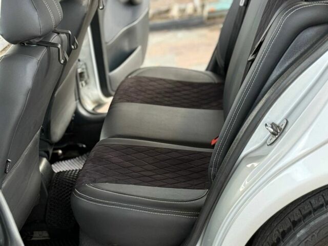 Серый Шкода Октавия, объемом двигателя 1.8 л и пробегом 193 тыс. км за 5700 $, фото 9 на Automoto.ua