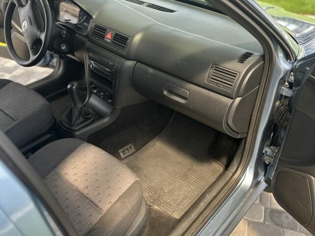 Сірий Шкода Октавія, об'ємом двигуна 1.6 л та пробігом 300 тис. км за 5200 $, фото 7 на Automoto.ua