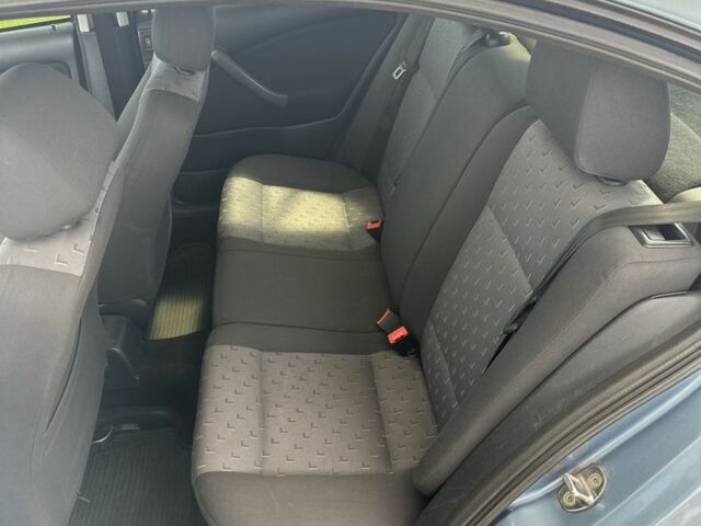 Сірий Шкода Октавія, об'ємом двигуна 1.6 л та пробігом 300 тис. км за 5200 $, фото 5 на Automoto.ua