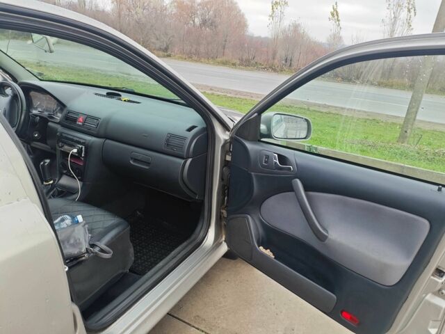 Сірий Шкода Октавія, об'ємом двигуна 1.6 л та пробігом 230 тис. км за 4300 $, фото 11 на Automoto.ua