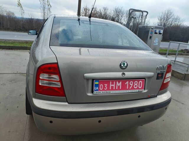 Сірий Шкода Октавія, об'ємом двигуна 1.6 л та пробігом 230 тис. км за 4300 $, фото 16 на Automoto.ua