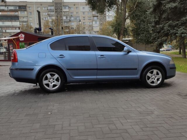 Серый Шкода Октавия, объемом двигателя 1.4 л и пробегом 300 тыс. км за 4600 $, фото 4 на Automoto.ua
