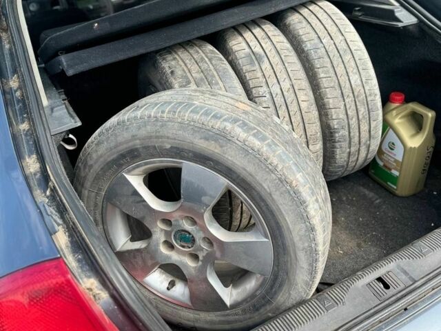 Серый Шкода Октавия, объемом двигателя 1.9 л и пробегом 300 тыс. км за 2800 $, фото 7 на Automoto.ua