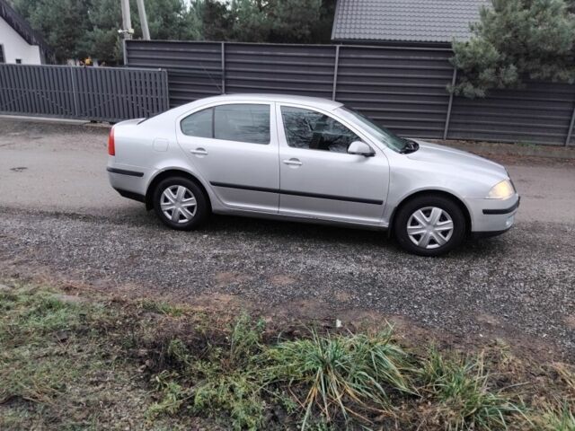 Серый Шкода Октавия, объемом двигателя 1.9 л и пробегом 300 тыс. км за 2400 $, фото 4 на Automoto.ua