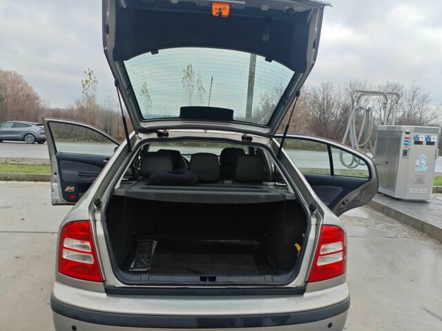 Сірий Шкода Октавія, об'ємом двигуна 1.6 л та пробігом 230 тис. км за 4300 $, фото 17 на Automoto.ua