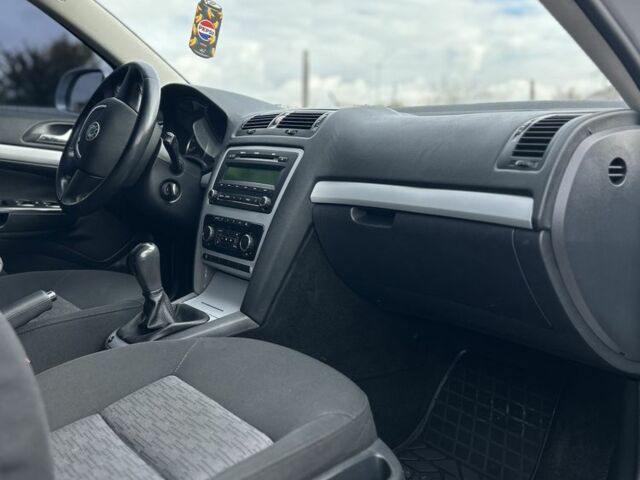 Сірий Шкода Октавія, об'ємом двигуна 1.4 л та пробігом 284 тис. км за 5650 $, фото 10 на Automoto.ua