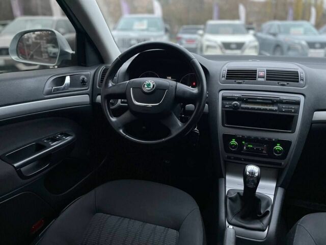 Сірий Шкода Октавія, об'ємом двигуна 1.8 л та пробігом 172 тис. км за 6999 $, фото 17 на Automoto.ua