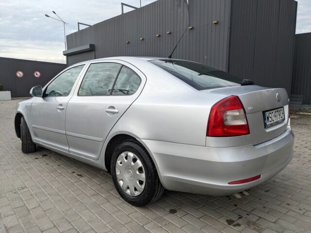 Серый Шкода Октавия, объемом двигателя 0 л и пробегом 280 тыс. км за 3939 $, фото 3 на Automoto.ua