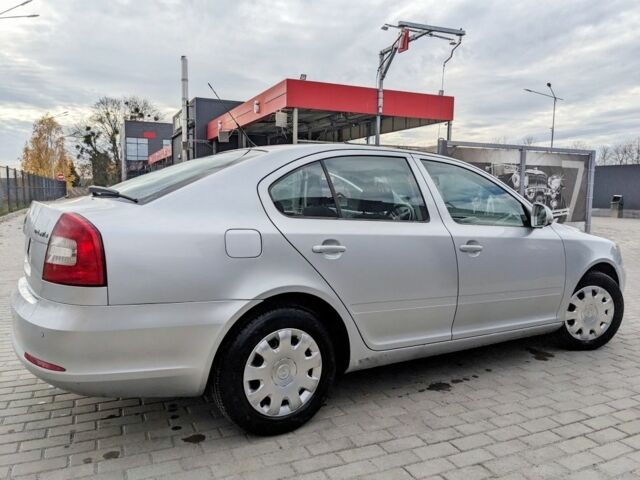 Серый Шкода Октавия, объемом двигателя 0 л и пробегом 280 тыс. км за 3939 $, фото 5 на Automoto.ua