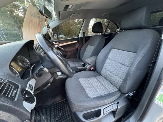 Серый Шкода Октавия, объемом двигателя 1.6 л и пробегом 268 тыс. км за 7250 $, фото 7 на Automoto.ua