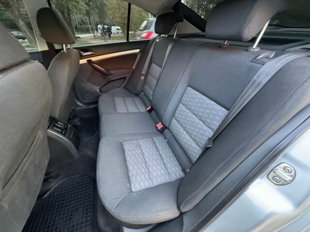 Серый Шкода Октавия, объемом двигателя 1.6 л и пробегом 268 тыс. км за 7250 $, фото 8 на Automoto.ua