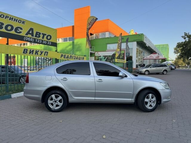 Серый Шкода Октавия, объемом двигателя 1.6 л и пробегом 268 тыс. км за 7250 $, фото 6 на Automoto.ua