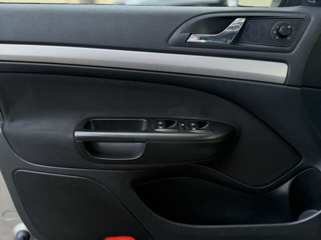 Сірий Шкода Октавія, об'ємом двигуна 1.2 л та пробігом 250 тис. км за 6650 $, фото 7 на Automoto.ua