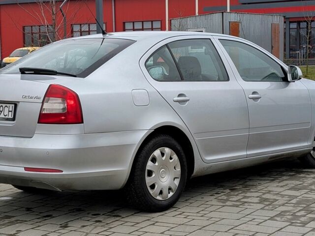 Серый Шкода Октавия, объемом двигателя 0 л и пробегом 281 тыс. км за 3734 $, фото 2 на Automoto.ua