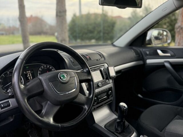 Сірий Шкода Октавія, об'ємом двигуна 1.2 л та пробігом 250 тис. км за 6650 $, фото 12 на Automoto.ua