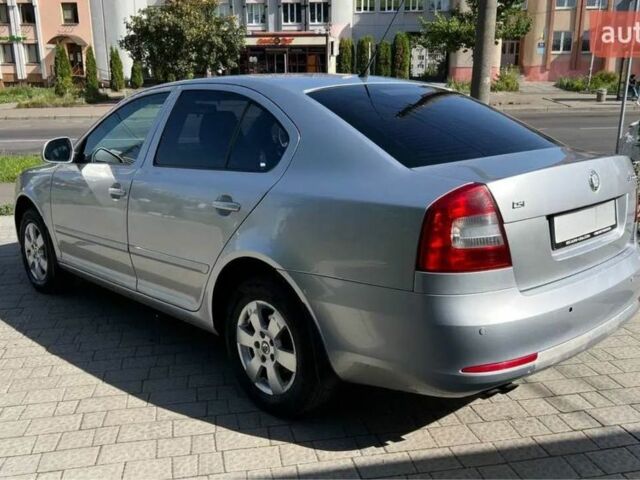 Сірий Шкода Октавія, об'ємом двигуна 1.8 л та пробігом 276 тис. км за 7400 $, фото 7 на Automoto.ua