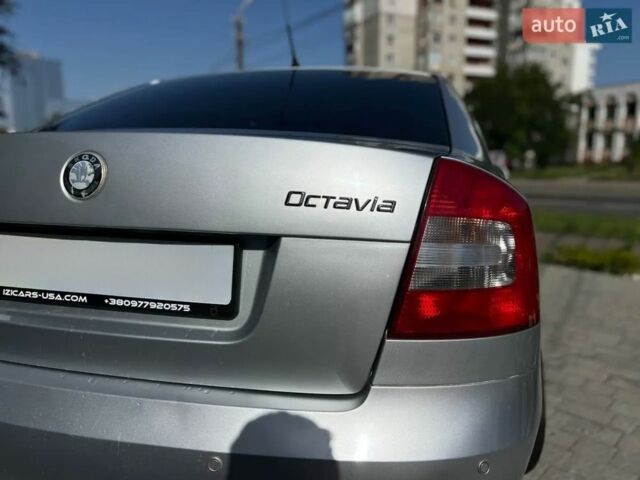 Сірий Шкода Октавія, об'ємом двигуна 1.8 л та пробігом 276 тис. км за 7400 $, фото 2 на Automoto.ua