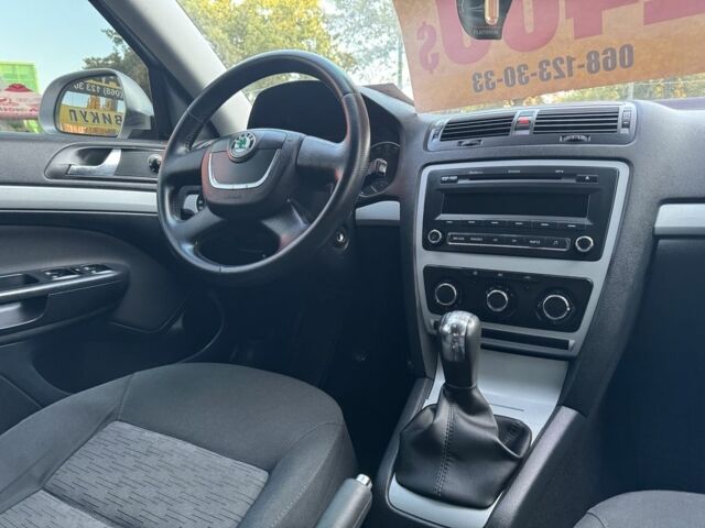 Серый Шкода Октавия, объемом двигателя 1.6 л и пробегом 268 тыс. км за 7250 $, фото 11 на Automoto.ua