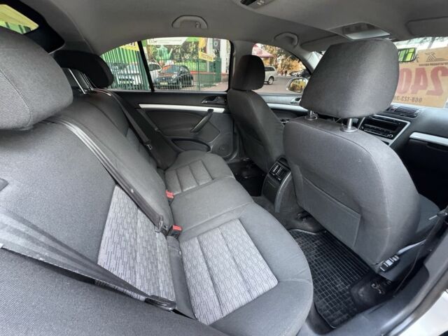 Серый Шкода Октавия, объемом двигателя 1.6 л и пробегом 268 тыс. км за 7250 $, фото 9 на Automoto.ua