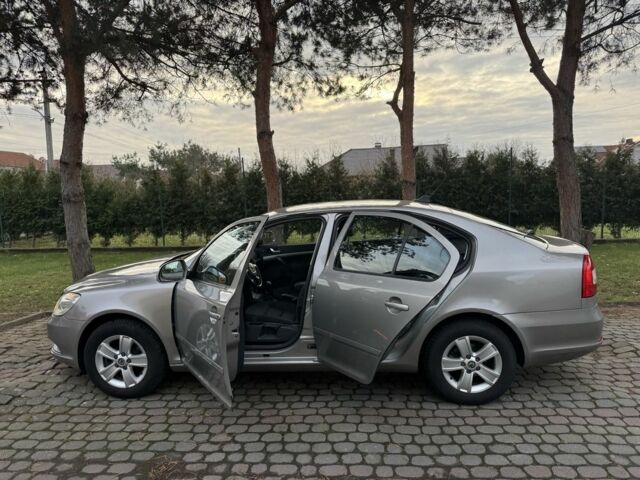 Сірий Шкода Октавія, об'ємом двигуна 1.2 л та пробігом 250 тис. км за 6650 $, фото 2 на Automoto.ua