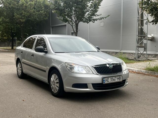 Серый Шкода Октавия, объемом двигателя 1.6 л и пробегом 207 тыс. км за 6400 $, фото 1 на Automoto.ua