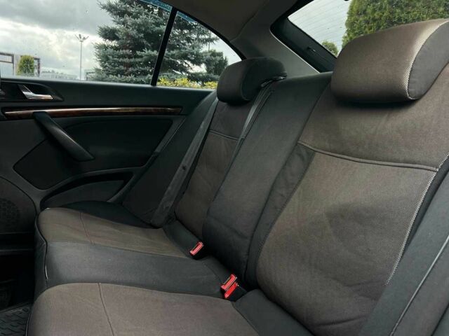 Серый Шкода Октавия, объемом двигателя 1.8 л и пробегом 155 тыс. км за 8999 $, фото 18 на Automoto.ua