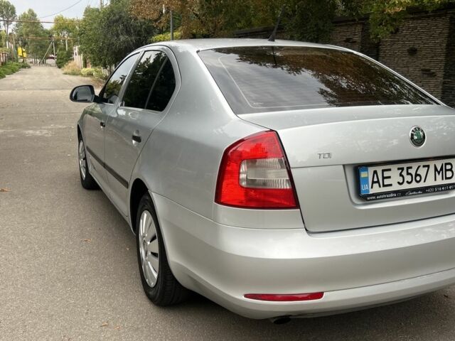 Серый Шкода Октавия, объемом двигателя 1.6 л и пробегом 207 тыс. км за 6400 $, фото 5 на Automoto.ua