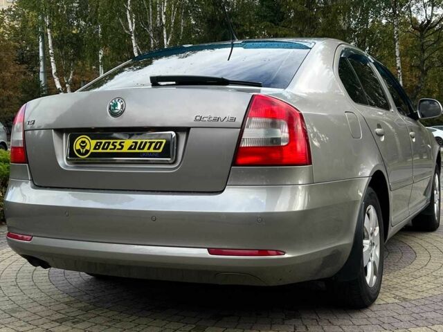 Серый Шкода Октавия, объемом двигателя 1.8 л и пробегом 155 тыс. км за 8999 $, фото 6 на Automoto.ua