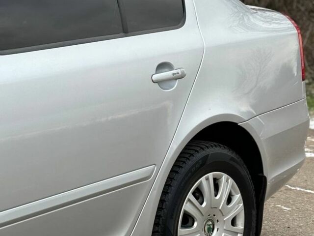 Серый Шкода Октавия, объемом двигателя 1.4 л и пробегом 213 тыс. км за 6700 $, фото 9 на Automoto.ua