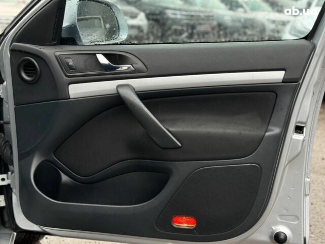 Сірий Шкода Октавія, об'ємом двигуна 1.4 л та пробігом 196 тис. км за 7440 $, фото 28 на Automoto.ua