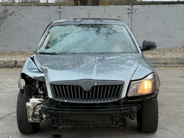 Серый Шкода Октавия, объемом двигателя 1.4 л и пробегом 220 тыс. км за 2650 $, фото 1 на Automoto.ua