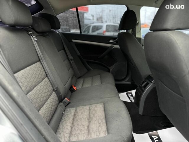 Сірий Шкода Октавія, об'ємом двигуна 1.4 л та пробігом 196 тис. км за 7440 $, фото 25 на Automoto.ua
