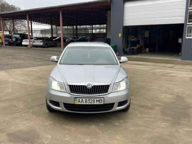 Сірий Шкода Октавія, об'ємом двигуна 1.8 л та пробігом 210 тис. км за 4500 $, фото 1 на Automoto.ua