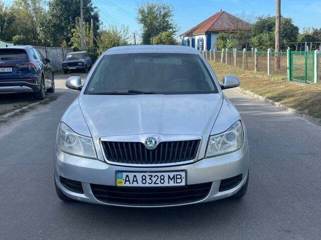 Сірий Шкода Октавія, об'ємом двигуна 1.8 л та пробігом 185 тис. км за 3700 $, фото 1 на Automoto.ua