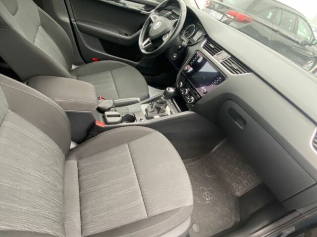 Серый Шкода Октавия, объемом двигателя 2 л и пробегом 158 тыс. км за 4700 $, фото 5 на Automoto.ua