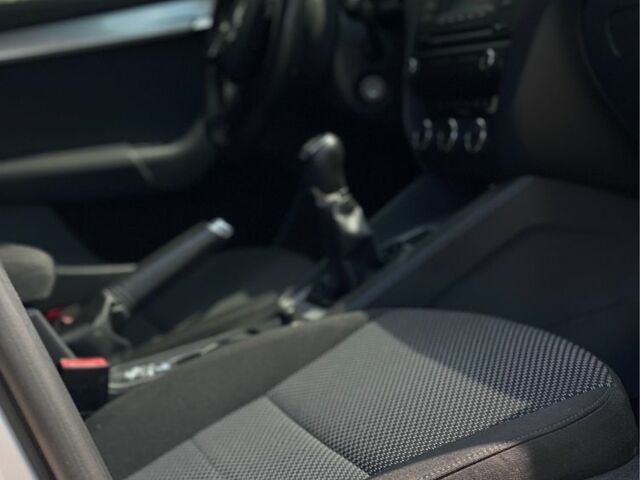 Серый Шкода Октавия, объемом двигателя 1.4 л и пробегом 255 тыс. км за 8200 $, фото 12 на Automoto.ua