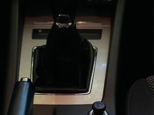 Серый Шкода Октавия, объемом двигателя 1.4 л и пробегом 255 тыс. км за 8200 $, фото 15 на Automoto.ua