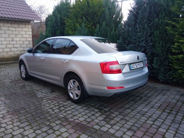 Серый Шкода Октавия, объемом двигателя 2 л и пробегом 300 тыс. км за 11700 $, фото 3 на Automoto.ua