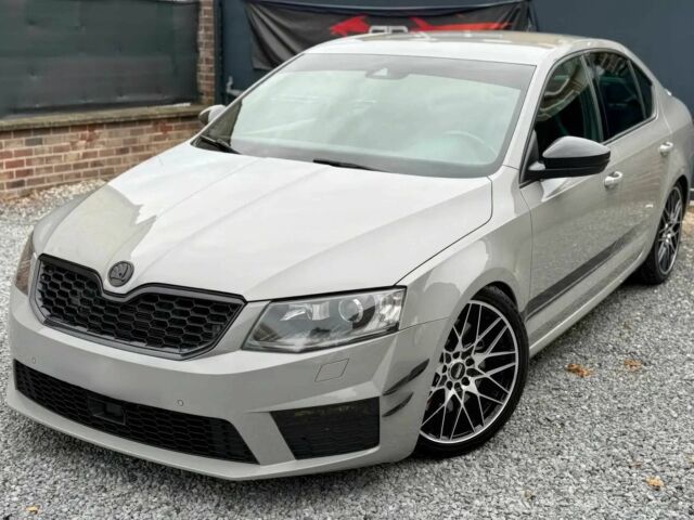 Серый Шкода Октавия, объемом двигателя 2 л и пробегом 70 тыс. км за 6000 $, фото 2 на Automoto.ua