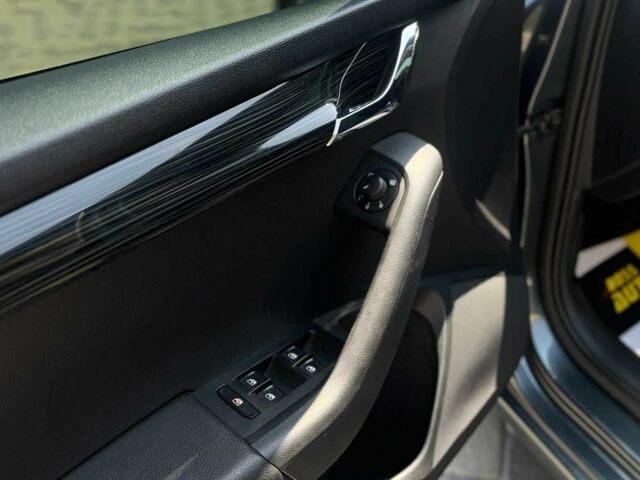 Серый Шкода Октавия, объемом двигателя 1.6 л и пробегом 273 тыс. км за 13700 $, фото 16 на Automoto.ua