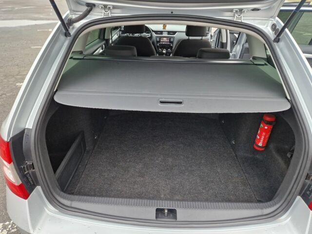 Серый Шкода Октавия, объемом двигателя 1.6 л и пробегом 202 тыс. км за 13700 $, фото 9 на Automoto.ua